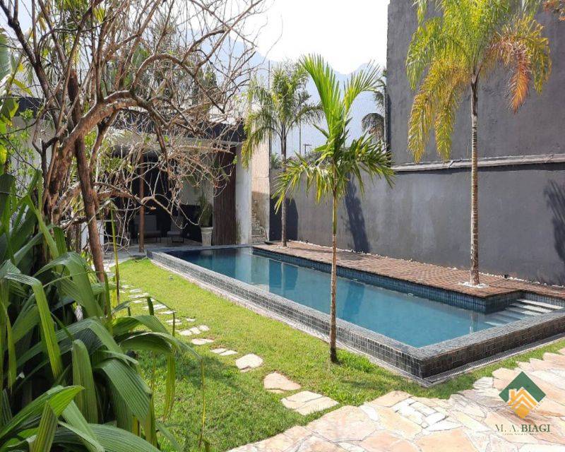 Casa, 4 quartos, 504 m² - Foto 1