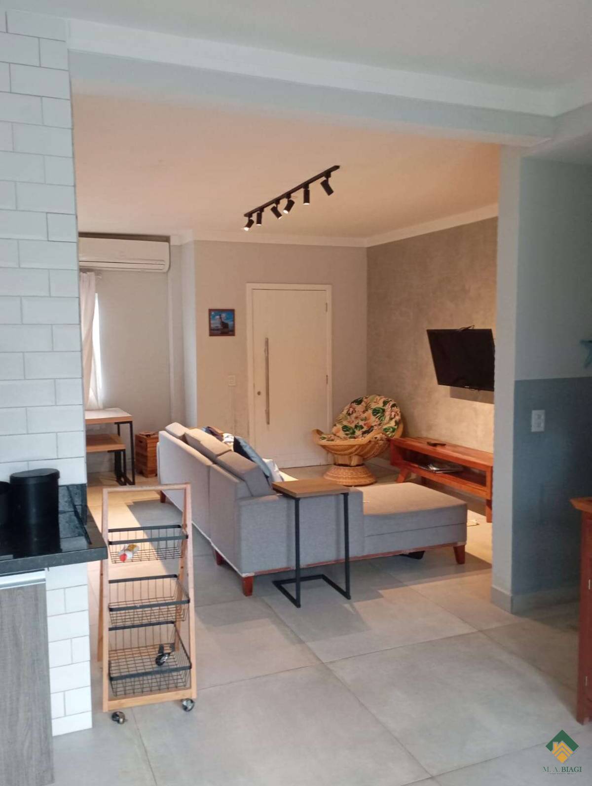 Sobrado à venda em Bertioga, Morada da Praia, com 4 quartos, 180m² - M.A. Biagi Corretora de Imóveis